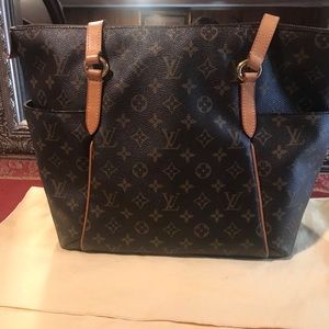 Authentic Louis Vuitton totally mm tote